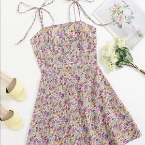 NWOT Tie shoulder floral cami dress